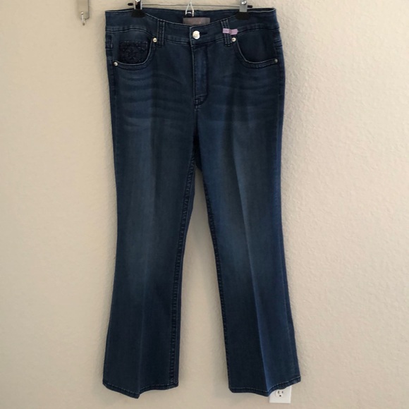 Melissa McCarthy Seven7 Denim - Melissa McCarthy Seven7 Slim Flare Jeans Size 16